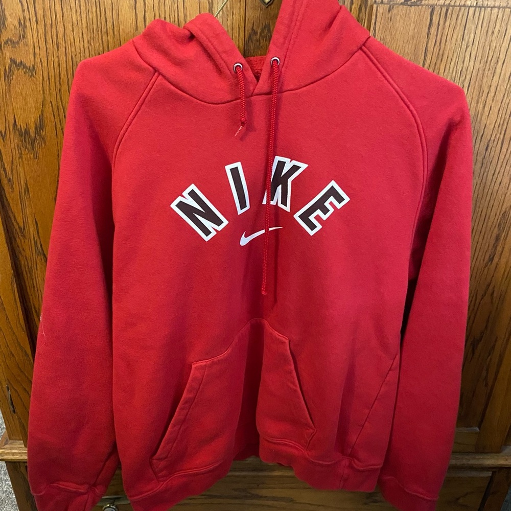 Men’s Nike hooded Sweatshirt.  Large